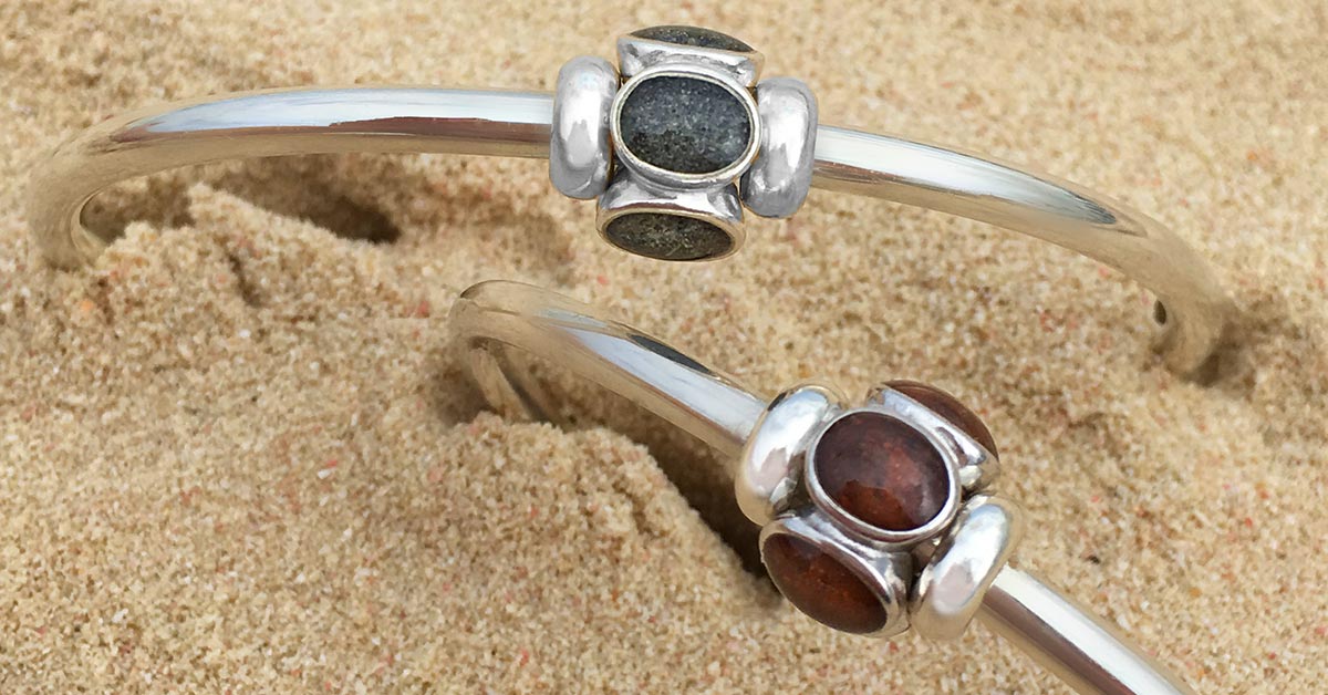 Save Sand and Memories from your Travels
