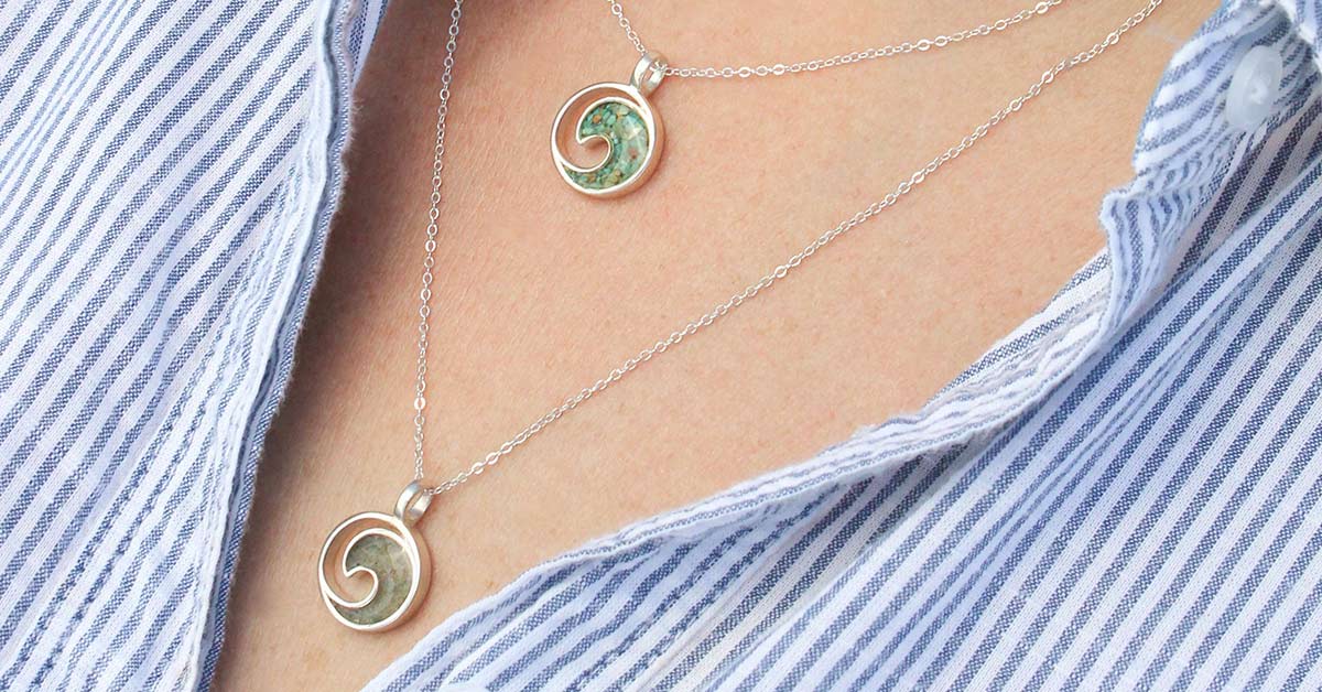 Trip to Costa Rica wave necklace