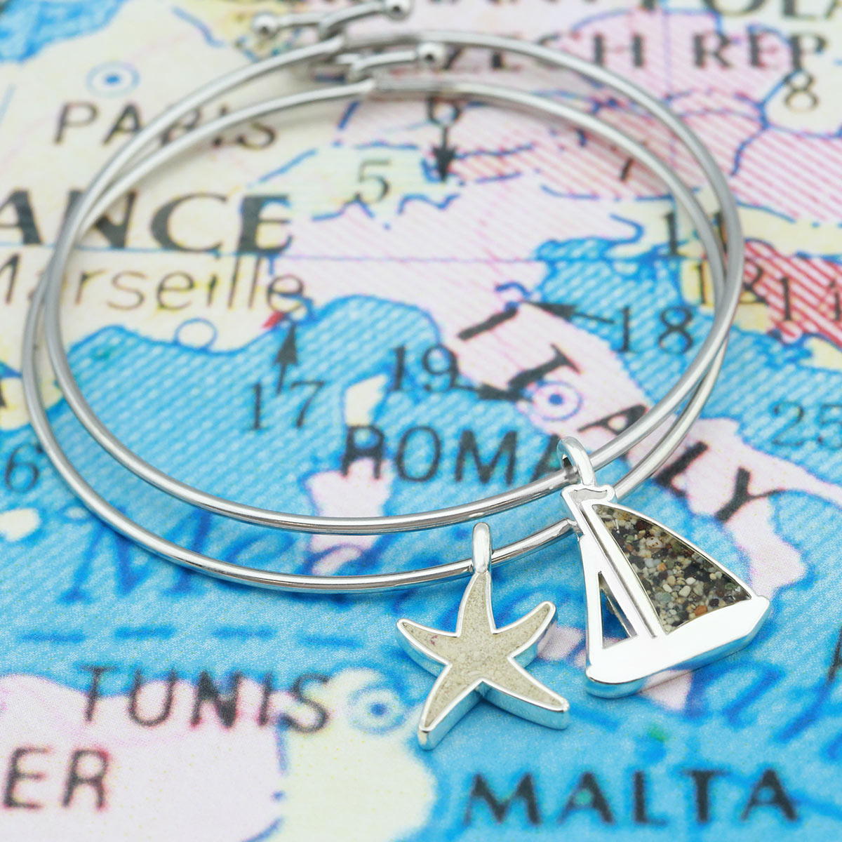 sailboat pendant bracelet