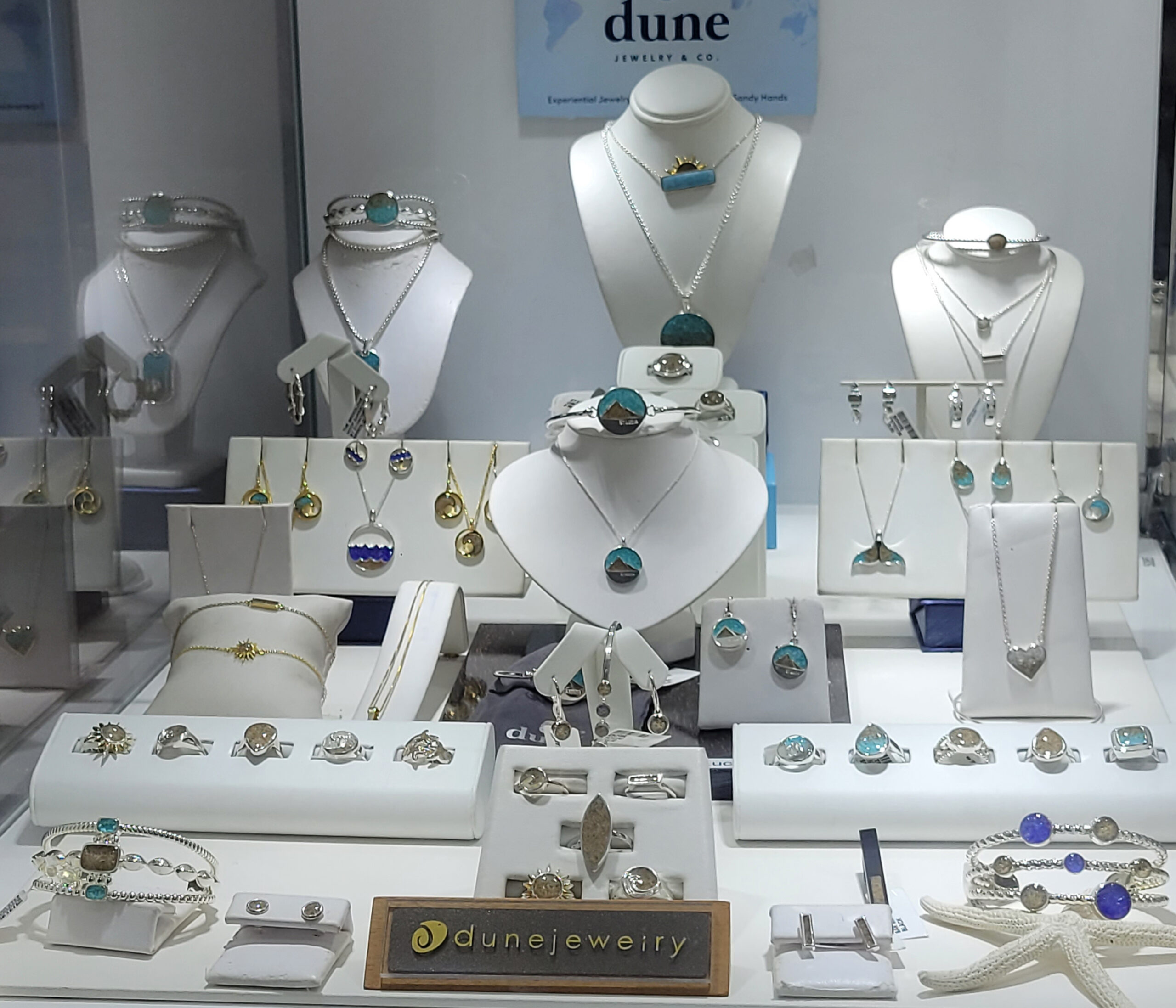 Harry Edwards Dune Jewelry Display