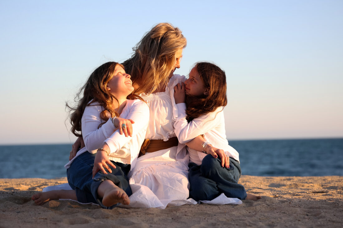 Header image for the Moms of Dune blog.