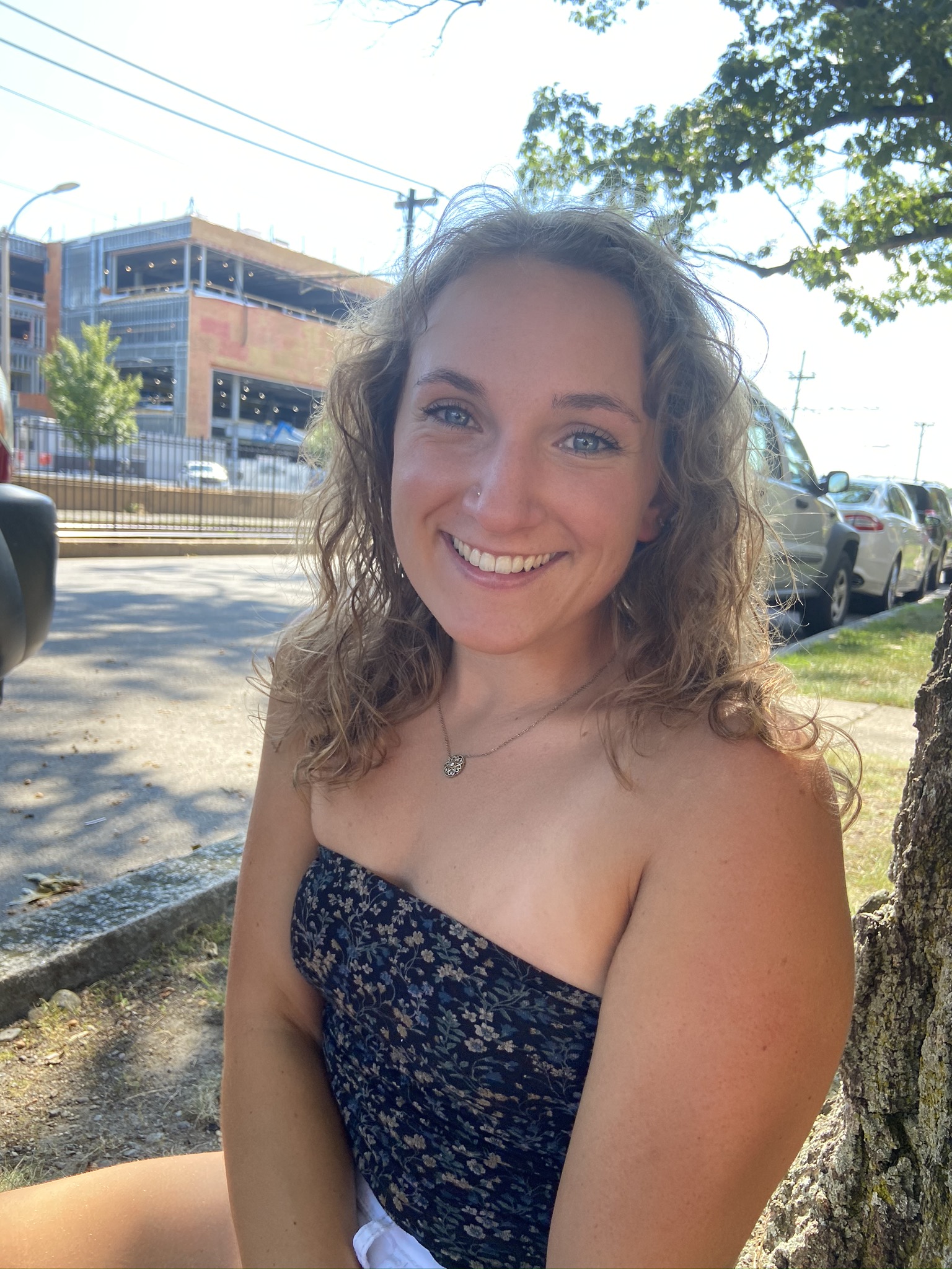 Feature article on Sarah, the Studio Manager and Lead Production Sand Artist at Dune Jewelry.