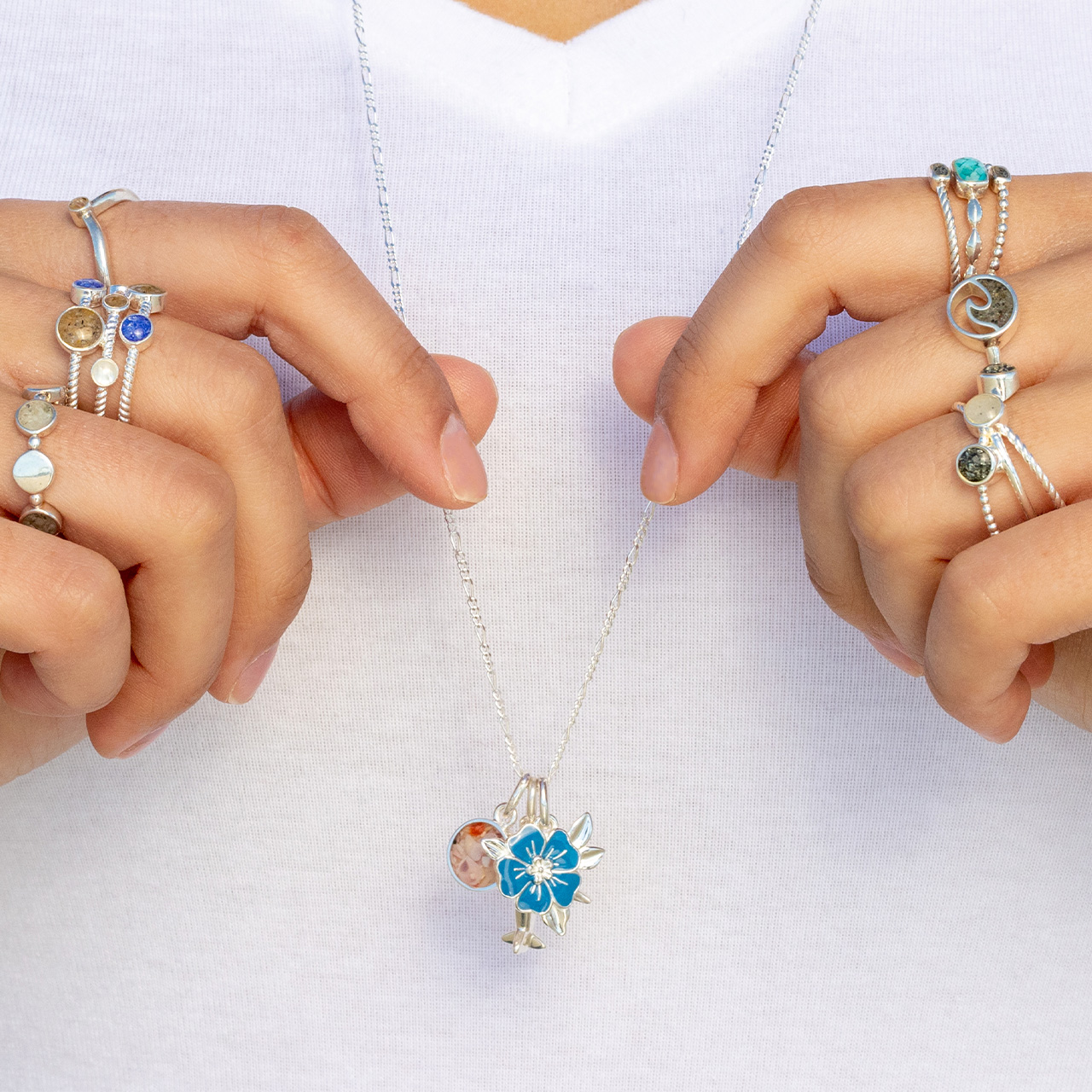 Collectible Travel Treasures™ Figaro Chain