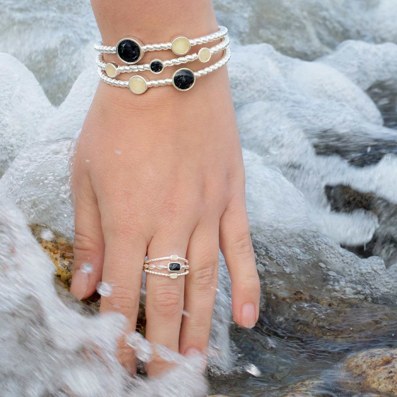Dune Jewelry x 4ocean - Rope Seven Sand Cuff - Florida Black