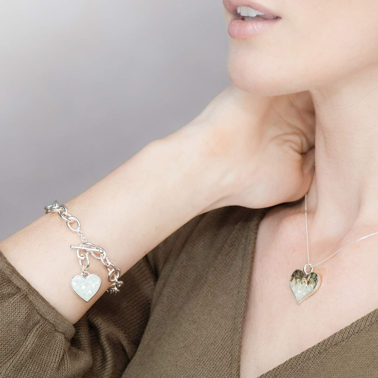 Full Heart Toggle Bracelet Mother of Pearl