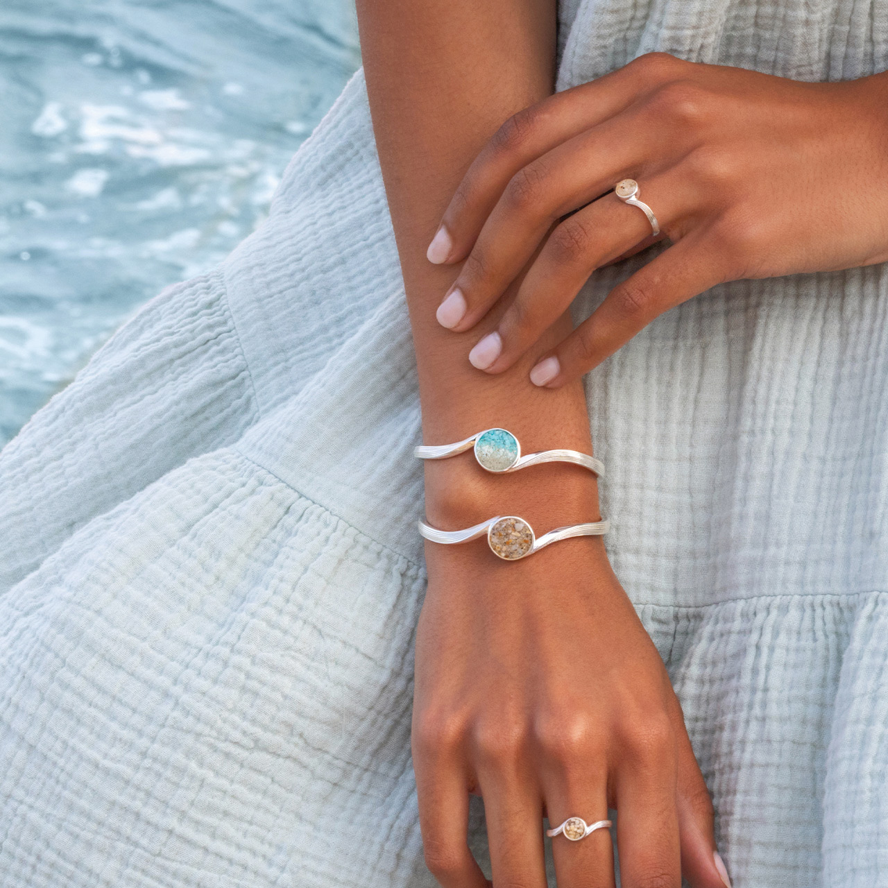 Ocean Waves Cuff Bracelet - Dune Silver - Turquoise Gradient